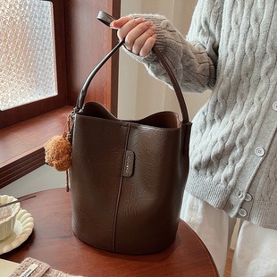 24s Handle Mailman CM 1 High Quality Bags