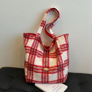 821617 High-Quality Bags