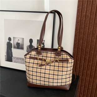 834802 High-Quality Bags