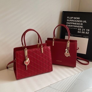 760123 High-Quality Bags