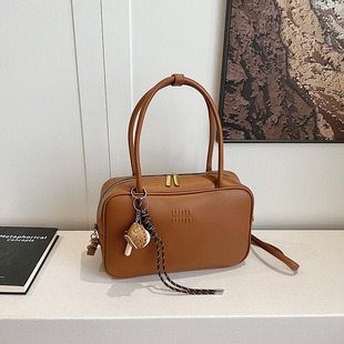 762167 High-Quality Bags