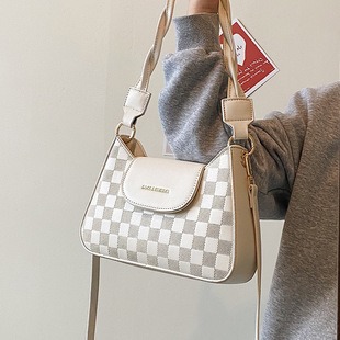 764155 High-Quality Bags