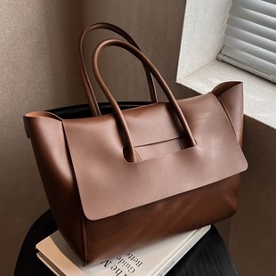 476433 CM 1 High-Quality Bags