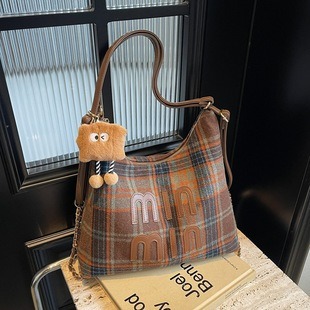 M46060 S1 35x27x14cm High Quality Bags