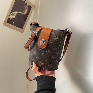 658572 CM 2 High-Quality Bags