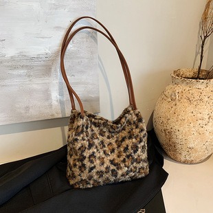 685127 High-Quality Bags