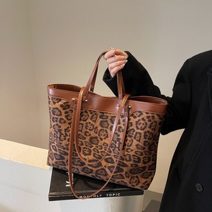 453155 High-Quality Bags