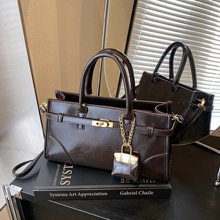 550621 High-Quality Bags