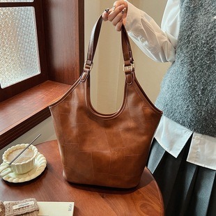 476433 CM 7 High-Quality Bags
