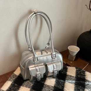 M82638 19x11x3cm High Quality Bags