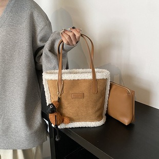 M61692 Elegant White 26x20cm High Quality Bags