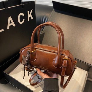 M83613 18x11x6.5cm High Quality Bags