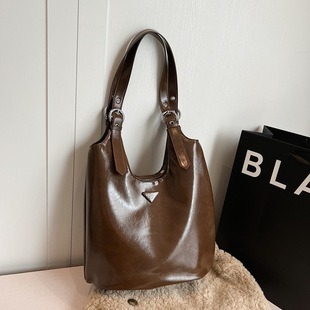 M83452 16x10x7.5cm High Quality Bags