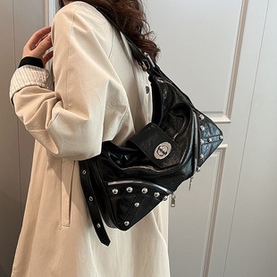 M83676 11x8.5x1.5cm High Quality Bags